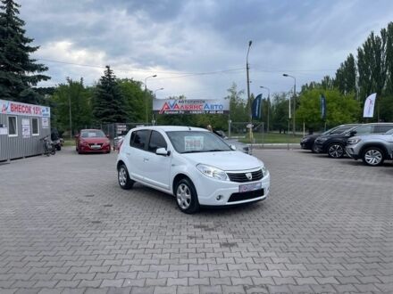 Дачія Sandero 2011 у Кривому Розі на Automoto.ua Білий Дачія Sandero, об'ємом двигуна 1.6 л та пробігом 160 тис. км за 6400 $, фото 1 на Automoto.ua