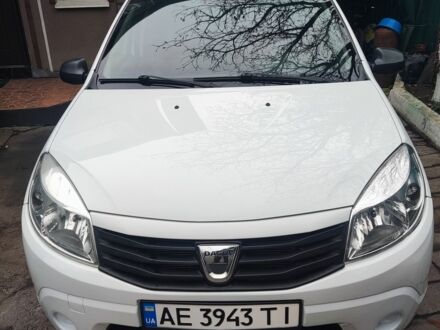 Дачія Sandero 2012 у Терновке на Automoto.ua Білий Дачія Sandero, об'ємом двигуна 1.1 л та пробігом 166 тис. км за 4200 $, фото 1 на Automoto.ua
