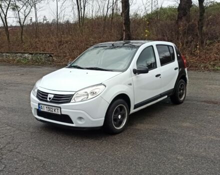 Белый Дачия Сандеро, объемом двигателя 1.1 л и пробегом 340 тыс. км за 3600 $, фото 1 на Automoto.ua