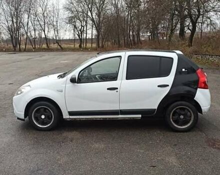 Белый Дачия Сандеро, объемом двигателя 1.1 л и пробегом 340 тыс. км за 3600 $, фото 1 на Automoto.ua