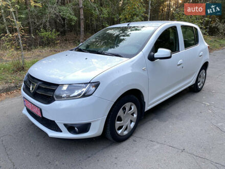 Белый Дачия Сандеро, объемом двигателя 1.2 л и пробегом 122 тыс. км за 4990 $, фото 1 на Automoto.ua