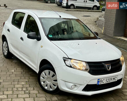 Білий Дачія Sandero, об'ємом двигуна 1.1 л та пробігом 220 тис. км за 4500 $, фото 1 на Automoto.ua