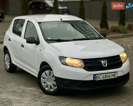 Белый Дачия Сандеро, объемом двигателя 1.2 л и пробегом 192 тыс. км за 3950 $, фото 1 на Automoto.ua