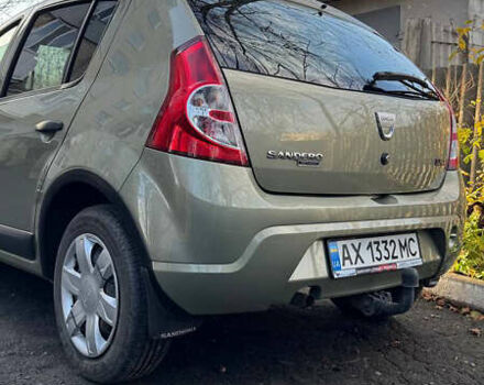 Бежевый Дачия Сандеро, объемом двигателя 1.39 л и пробегом 98 тыс. км за 5200 $, фото 4 на Automoto.ua