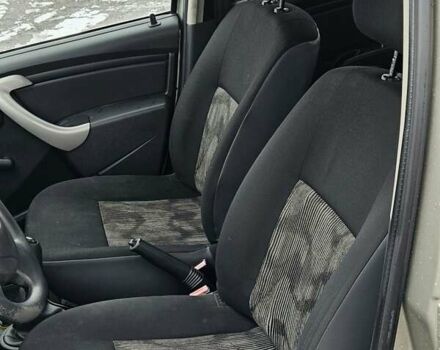 Бежевый Дачия Сандеро, объемом двигателя 1.4 л и пробегом 140 тыс. км за 4900 $, фото 24 на Automoto.ua