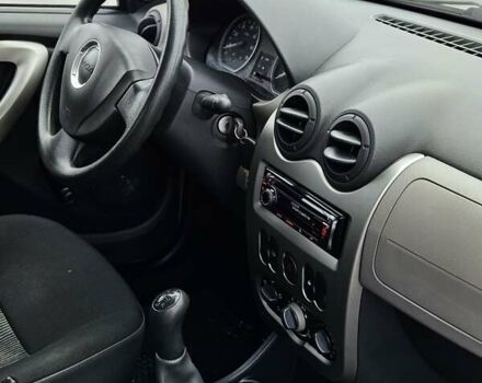 Бежевый Дачия Сандеро, объемом двигателя 1.4 л и пробегом 140 тыс. км за 4900 $, фото 17 на Automoto.ua