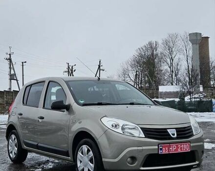 Бежевый Дачия Сандеро, объемом двигателя 1.4 л и пробегом 140 тыс. км за 4900 $, фото 3 на Automoto.ua