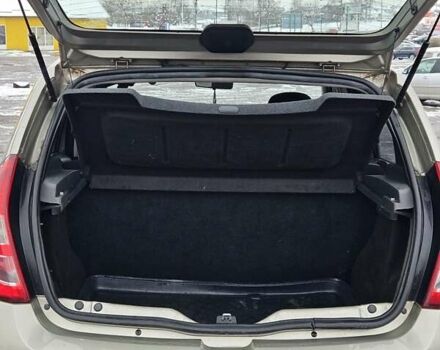 Бежевый Дачия Сандеро, объемом двигателя 1.4 л и пробегом 140 тыс. км за 4900 $, фото 11 на Automoto.ua