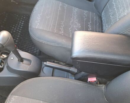 Бежевый Дачия Сандеро, объемом двигателя 1.6 л и пробегом 151 тыс. км за 6500 $, фото 13 на Automoto.ua