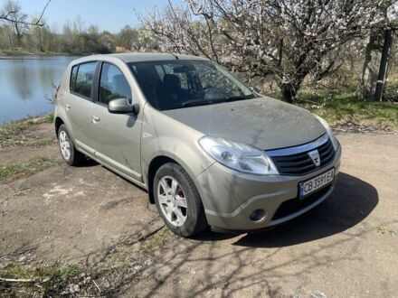 Бежевий Дачія Sandero, об'ємом двигуна 1.6 л та пробігом 260 тис. км за 5400 $, фото 1 на Automoto.ua