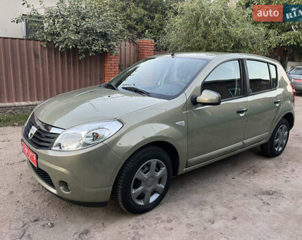 Бежевий Дачія Sandero, об'ємом двигуна 1.4 л та пробігом 60 тис. км за 4950 $, фото 1 на Automoto.ua