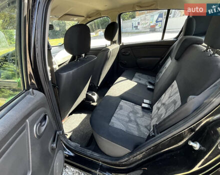 Черный Дачия Сандеро, объемом двигателя 1.2 л и пробегом 125 тыс. км за 5100 $, фото 1 на Automoto.ua