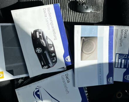 Черный Дачия Сандеро, объемом двигателя 1.2 л и пробегом 125 тыс. км за 5100 $, фото 9 на Automoto.ua