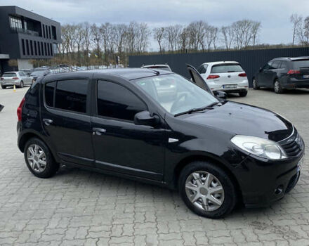 Черный Дачия Сандеро, объемом двигателя 1.6 л и пробегом 194 тыс. км за 4990 $, фото 2 на Automoto.ua