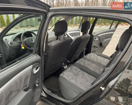 Чорний Дачія Sandero, об'ємом двигуна 1.6 л та пробігом 136 тис. км за 4950 $, фото 9 на Automoto.ua