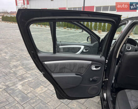 Чорний Дачія Sandero, об'ємом двигуна 1.6 л та пробігом 136 тис. км за 4950 $, фото 10 на Automoto.ua