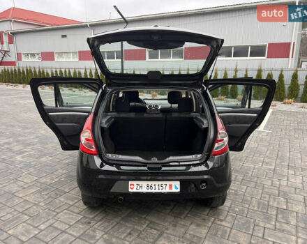 Чорний Дачія Sandero, об'ємом двигуна 1.6 л та пробігом 136 тис. км за 4950 $, фото 6 на Automoto.ua