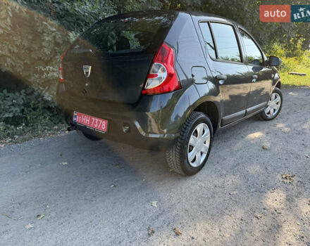 Черный Дачия Сандеро, объемом двигателя 1.2 л и пробегом 180 тыс. км за 4900 $, фото 3 на Automoto.ua