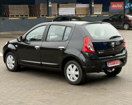 Черный Дачия Сандеро, объемом двигателя 1.6 л и пробегом 131 тыс. км за 5750 $, фото 3 на Automoto.ua