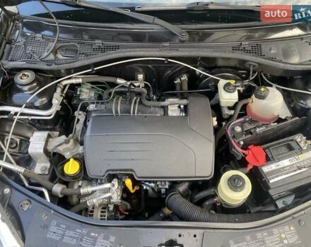 Черный Дачия Сандеро, объемом двигателя 1.2 л и пробегом 165 тыс. км за 4850 $, фото 9 на Automoto.ua