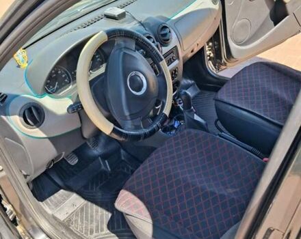 Дачия Сандеро 2011 в Полтаве на Automoto.ua Черный Дачия Сандеро, объемом двигателя 1.6 л и пробегом 150 тыс. км за 5200 $, фото 8 на Automoto.ua