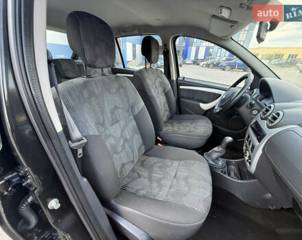 Чорний Дачія Sandero, об'ємом двигуна 1.6 л та пробігом 131 тис. км за 5999 $, фото 23 на Automoto.ua