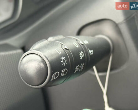 Черный Дачия Сандеро, объемом двигателя 1.6 л и пробегом 131 тыс. км за 5750 $, фото 34 на Automoto.ua