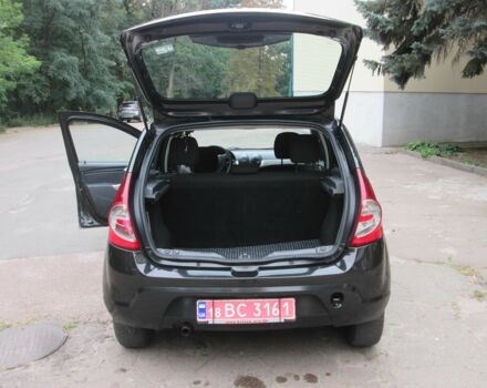 Дачия Сандеро 2011 в Чернигове на Automoto.ua Черный Дачия Сандеро, объемом двигателя 1.6 л и пробегом 220 тыс. км за 4950 $, фото 2 на Automoto.ua