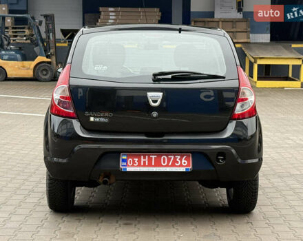 Черный Дачия Сандеро, объемом двигателя 1.6 л и пробегом 131 тыс. км за 5750 $, фото 5 на Automoto.ua