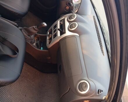 Черный Дачия Сандеро, объемом двигателя 1.2 л и пробегом 146 тыс. км за 5350 $, фото 6 на Automoto.ua