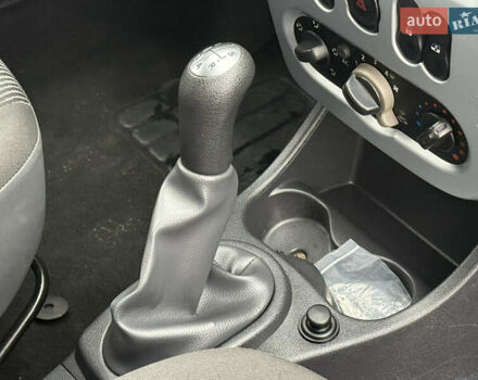 Черный Дачия Сандеро, объемом двигателя 1.6 л и пробегом 131 тыс. км за 5750 $, фото 33 на Automoto.ua