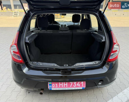Чорний Дачія Sandero, об'ємом двигуна 1.6 л та пробігом 131 тис. км за 5999 $, фото 17 на Automoto.ua