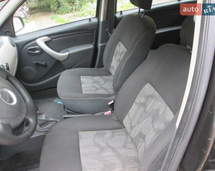 Черный Дачия Сандеро, объемом двигателя 1.6 л и пробегом 220 тыс. км за 4950 $, фото 11 на Automoto.ua