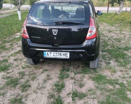 Черный Дачия Сандеро, объемом двигателя 1.2 л и пробегом 300 тыс. км за 4000 $, фото 4 на Automoto.ua