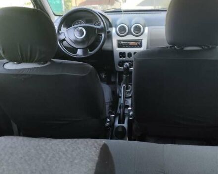 Черный Дачия Сандеро, объемом двигателя 1.2 л и пробегом 300 тыс. км за 4000 $, фото 9 на Automoto.ua