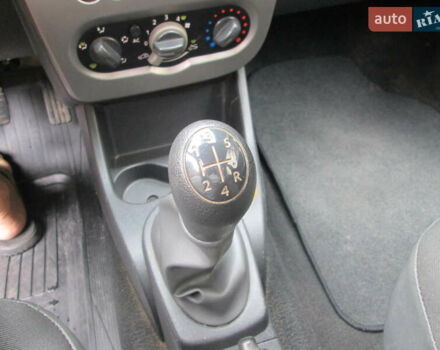 Черный Дачия Сандеро, объемом двигателя 1.6 л и пробегом 220 тыс. км за 4950 $, фото 14 на Automoto.ua