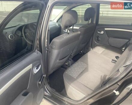 Дачия Сандеро 2012 в Первомайск на Automoto.ua Черный Дачия Сандеро, объемом двигателя 1.5 л и пробегом 222 тыс. км за 4800 $, фото 8 на Automoto.ua