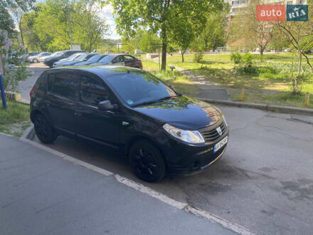 Дачія Sandero 2010 у Києві на Automoto.ua Чорний Дачія Sandero, об'ємом двигуна 1.2 л та пробігом 135 тис. км за 4199 $, фото 1 на Automoto.ua
