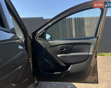 Коричневый Дачия Сандеро, объемом двигателя 0.9 л и пробегом 45 тыс. км за 7300 $, фото 9 на Automoto.ua