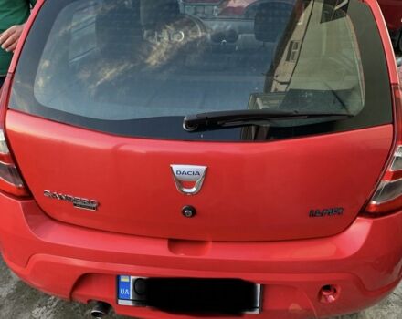 Красный Дачия Сандеро, объемом двигателя 1.4 л и пробегом 200 тыс. км за 5000 $, фото 1 на Automoto.ua