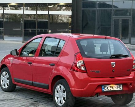 Дачія Sandero 2008 у Каменце-Подольском на Automoto.ua Червоний Дачія Sandero, об'ємом двигуна 1.39 л та пробігом 175 тис. км за 3850 $, фото 3 на Automoto.ua