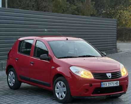 Дачія Sandero 2008 у Каменце-Подольском на Automoto.ua Червоний Дачія Sandero, об'ємом двигуна 1.39 л та пробігом 175 тис. км за 3850 $, фото 2 на Automoto.ua