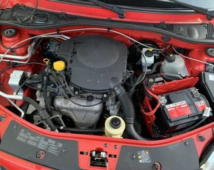 Красный Дачия Сандеро, объемом двигателя 1.4 л и пробегом 200 тыс. км за 5000 $, фото 3 на Automoto.ua