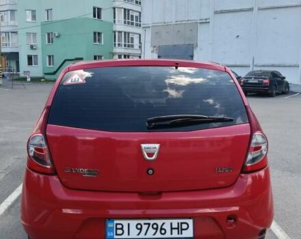 Красный Дачия Сандеро, объемом двигателя 1.4 л и пробегом 275 тыс. км за 4200 $, фото 3 на Automoto.ua