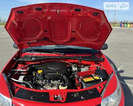 Красный Дачия Сандеро, объемом двигателя 1.39 л и пробегом 189 тыс. км за 5500 $, фото 11 на Automoto.ua