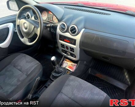 Червоний Дачія Sandero, об'ємом двигуна 1.6 л та пробігом 232 тис. км за 4800 $, фото 6 на Automoto.ua
