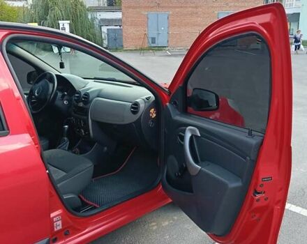 Красный Дачия Сандеро, объемом двигателя 1.4 л и пробегом 275 тыс. км за 4200 $, фото 9 на Automoto.ua