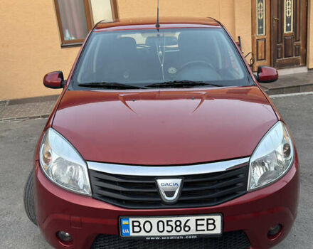 Красный Дачия Сандеро, объемом двигателя 1.4 л и пробегом 210 тыс. км за 4100 $, фото 1 на Automoto.ua