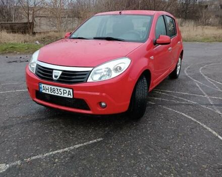 Красный Дачия Сандеро, объемом двигателя 1.4 л и пробегом 190 тыс. км за 6300 $, фото 4 на Automoto.ua