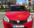 Красный Дачия Сандеро, объемом двигателя 1.4 л и пробегом 327 тыс. км за 2900 $, фото 1 на Automoto.ua